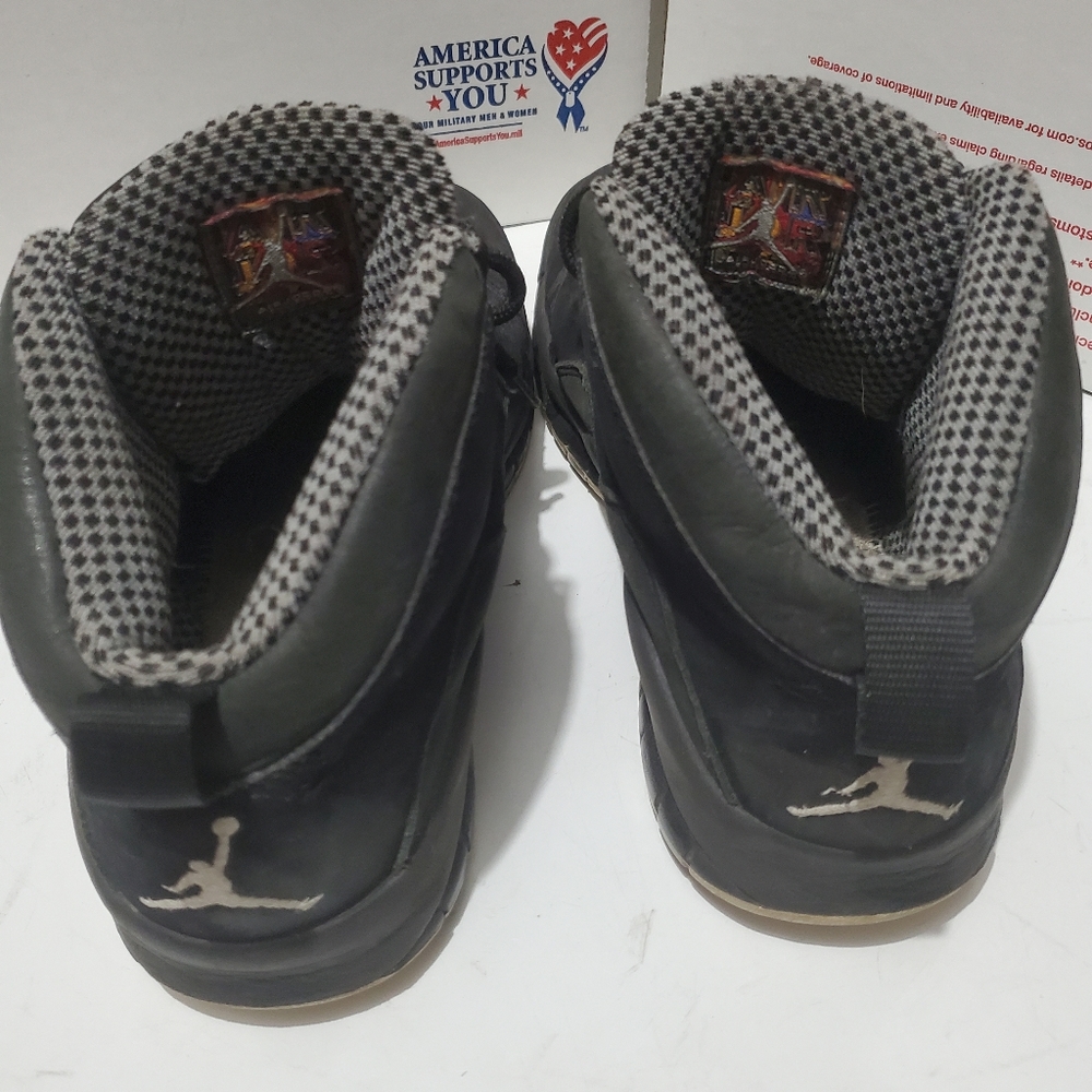 Jordan retro x size 9.5